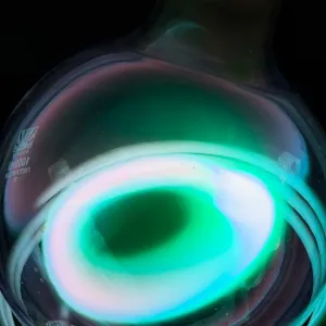 Nickel (Ni) glowing plasma discharge, photo 2 of 14