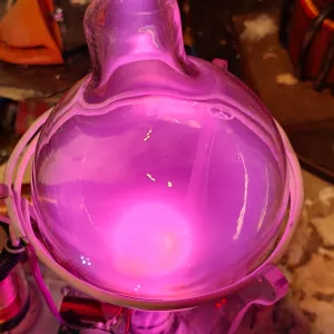 Hydrogen (H) glowing plasma discharge, photo 8 of 12
